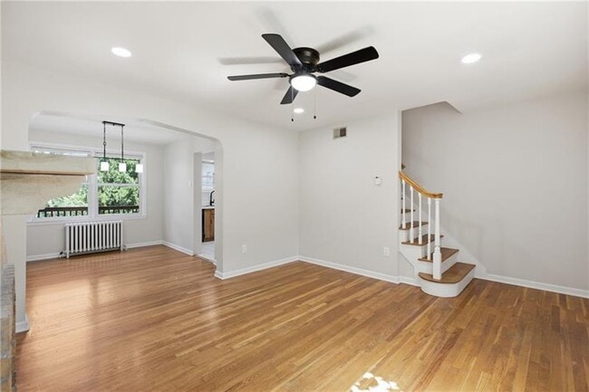 Building Photo - 3992 Beechwood Blvd