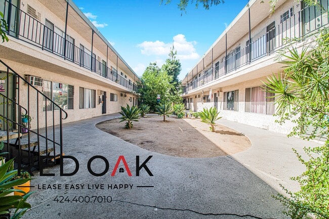 Building Photo - 8123 Langdon Ave