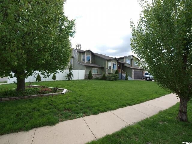 Building Photo - 1448 Willow Valley Dr