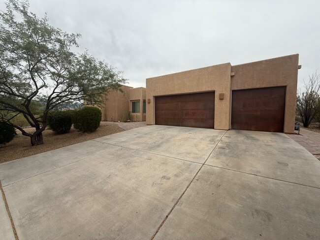 Building Photo - 14466 E Flamingo Cres Pl