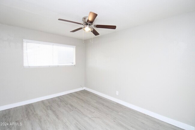 Building Photo - 2241 West Campbell Ave