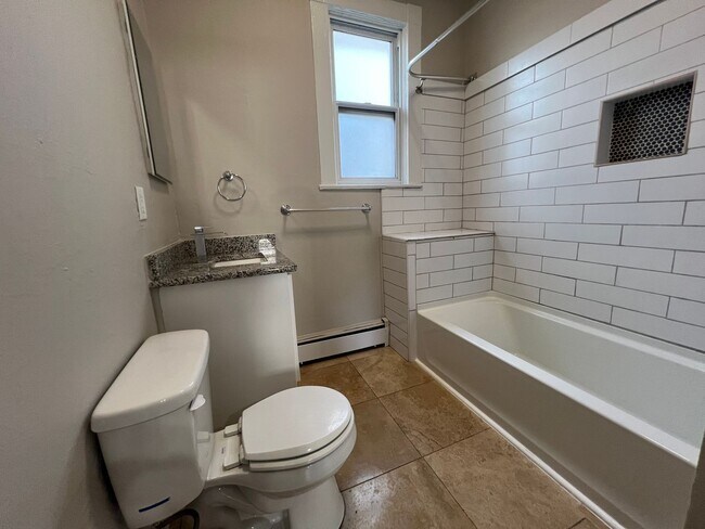 Building Photo - Charming 3 bedroom home in downtown Colorado Springs