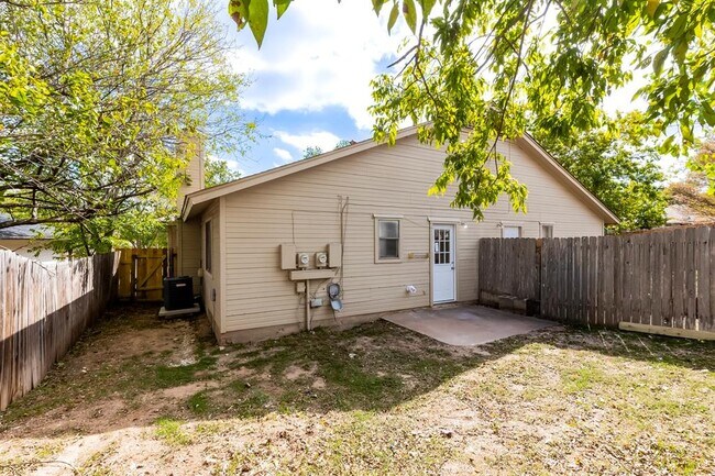 Building Photo - 14202 Sussman Ct