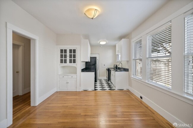 Primary Photo - 1375 Sacramento St