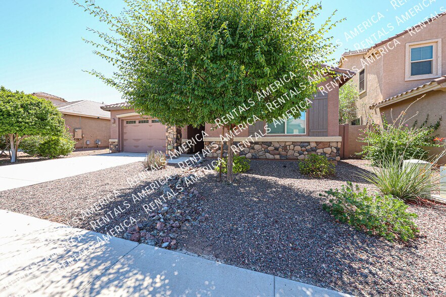 Building Photo - 3865 E Dogwood Pl