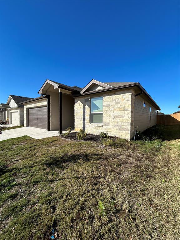 Building Photo - 2232 Hornbeam St