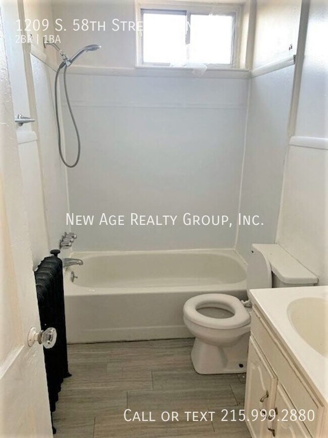 Building Photo - 1209 S 58th St