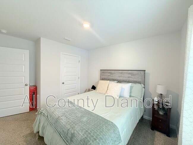 Building Photo - 5116 Sienna Dr