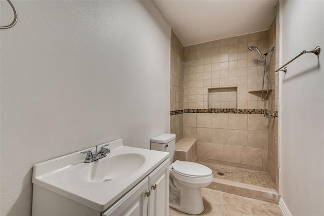 Building Photo - 1411 Oakley Ave