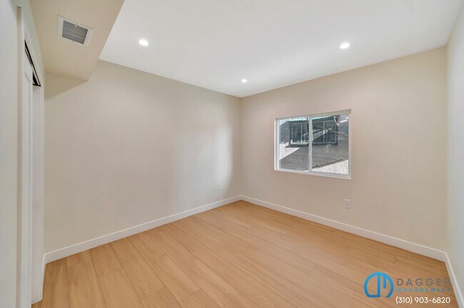 Building Photo - 2800 Winter St