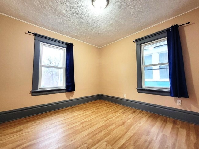 Building Photo - 798 Stadelman Ave