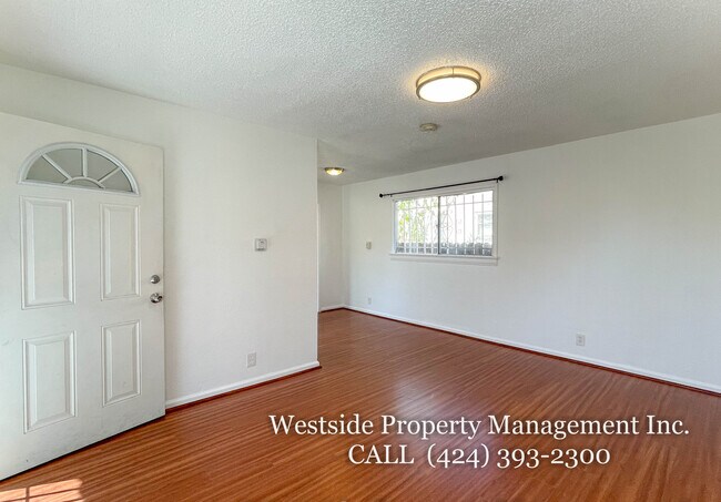 Building Photo - 6606 Brynhurst Ave
