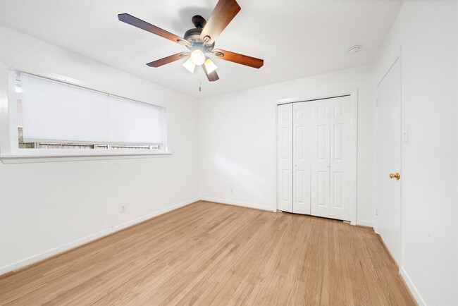 Building Photo - 10166 Hanka Dr