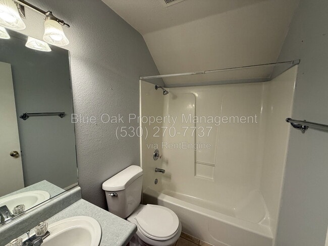Building Photo - 2732 Revere Ln