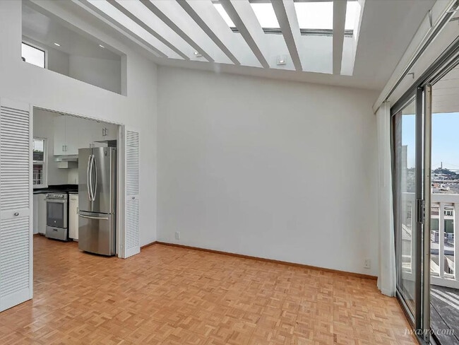 Building Photo - 112 Pfeiffer St