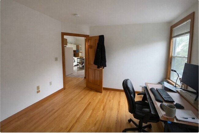 Building Photo - 30 Newbern St