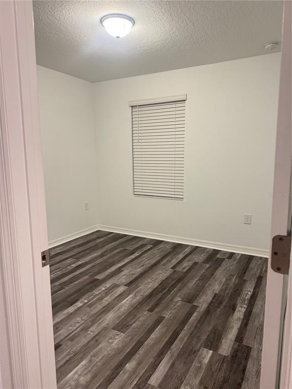 Building Photo - 233 Mandovi St