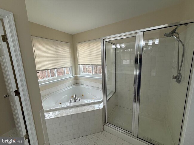 Building Photo - 10106 Garden Valley Ct