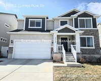 Building Photo - 12538 Clipper Peak Dr