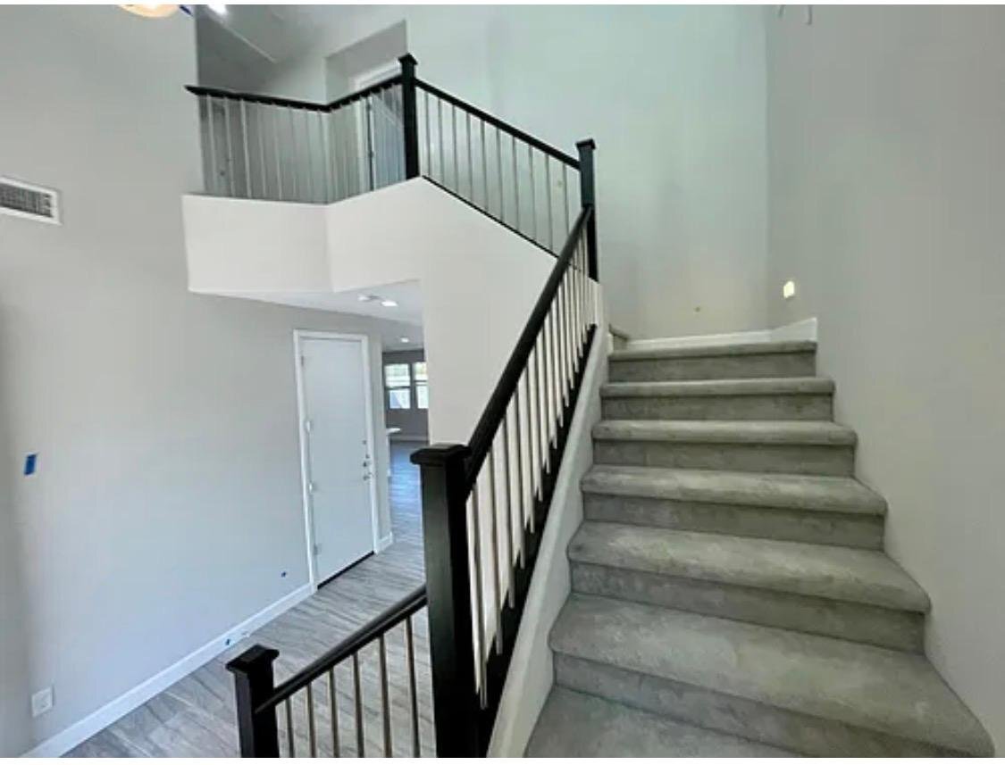 Building Photo - 628 W Derringer Way