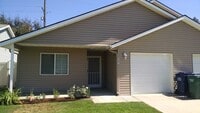 Building Photo - Modern Midtown Duplex
