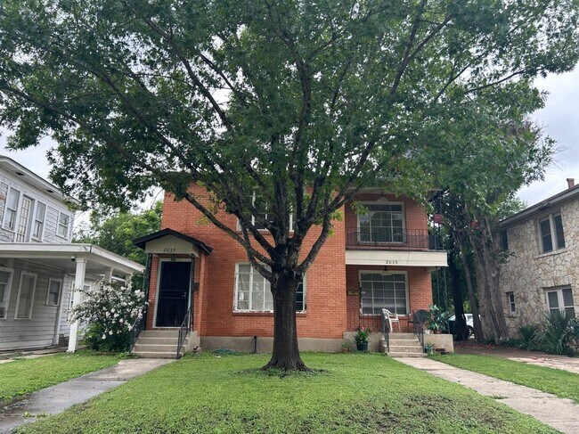 Building Photo - 2039 W Mulberry Ave