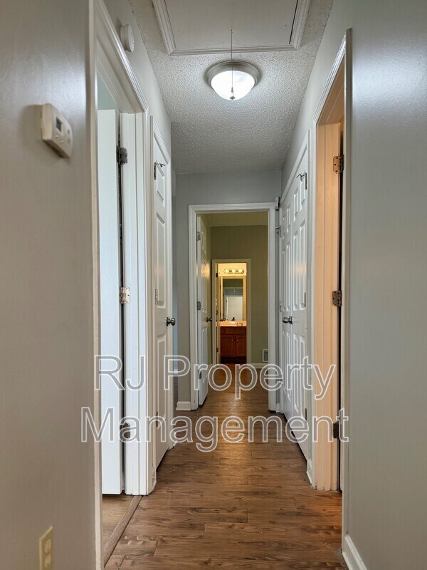 Building Photo - 4369 Pecan Creek Cir S