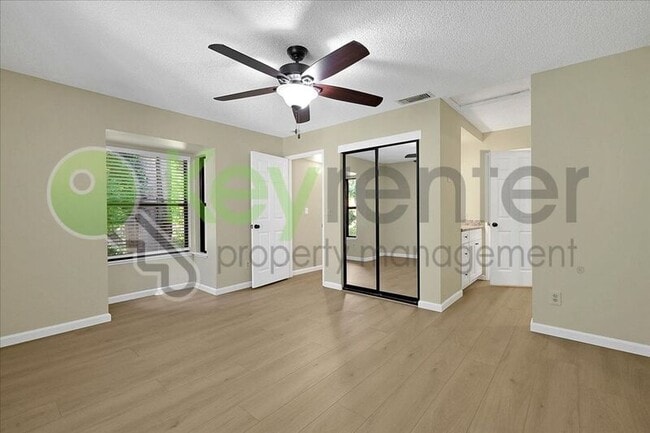 Building Photo - 600 Del Verde Cir