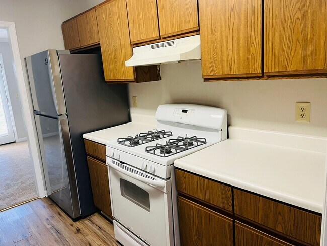 Building Photo - Welcome to Smyrna! Prime location, newly renovated, private fenced backyard, must see!