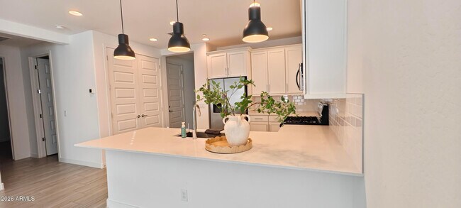 Building Photo - 31962 N 125th Ave