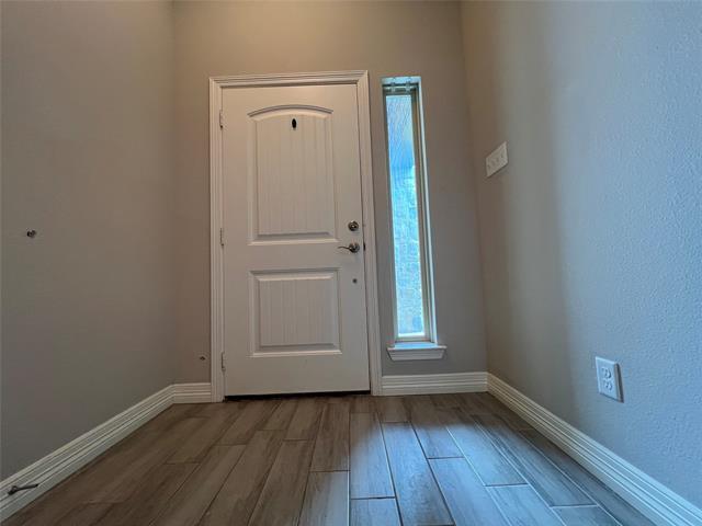 Building Photo - 148 Frank St