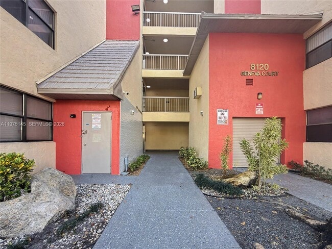 Building Photo - 8120 Geneva Ct