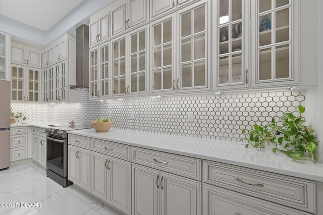 Building Photo - 200 Ocean Crest Dr