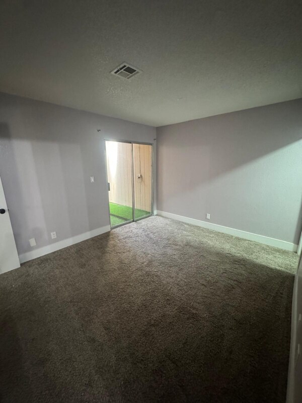 Building Photo - 457 N Lamb Blvd