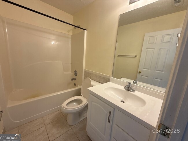 Building Photo - 2021 Gates Ct