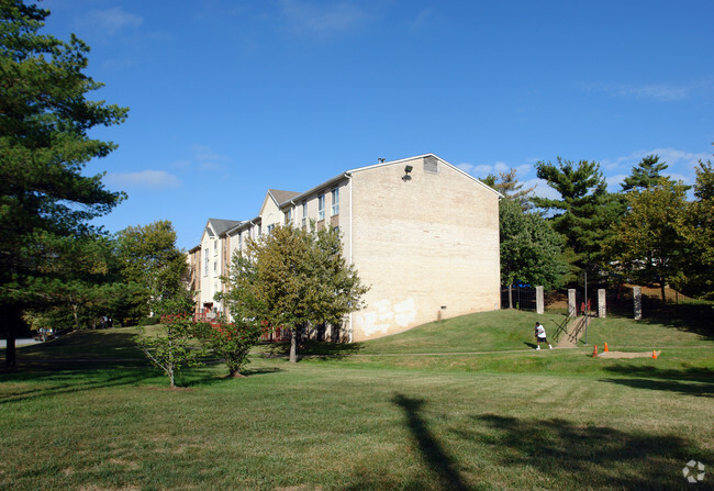 Building Photo - Glenarden Apartments