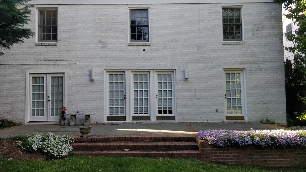 Building Photo - 4524 Salem Ln NW
