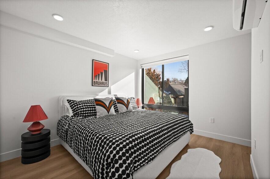 Building Photo - 847 S 800 E