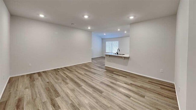 Building Photo - 6132 Holm Oak Rd