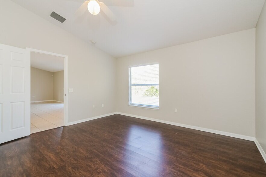 Building Photo - 1236 Apopka Ln