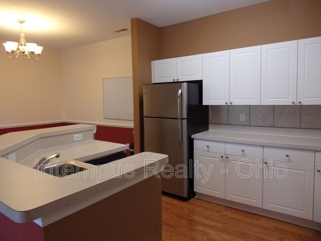 Building Photo - 8057 Crane's Crossing Dr