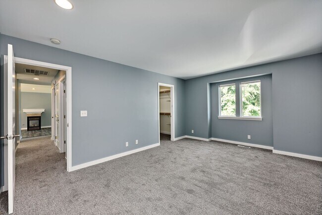 Building Photo - Poulsbo Home