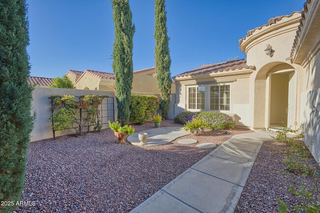 Building Photo - 13516 W Nogales Dr