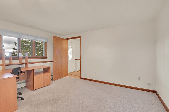 Building Photo - 8478 Jay Ln