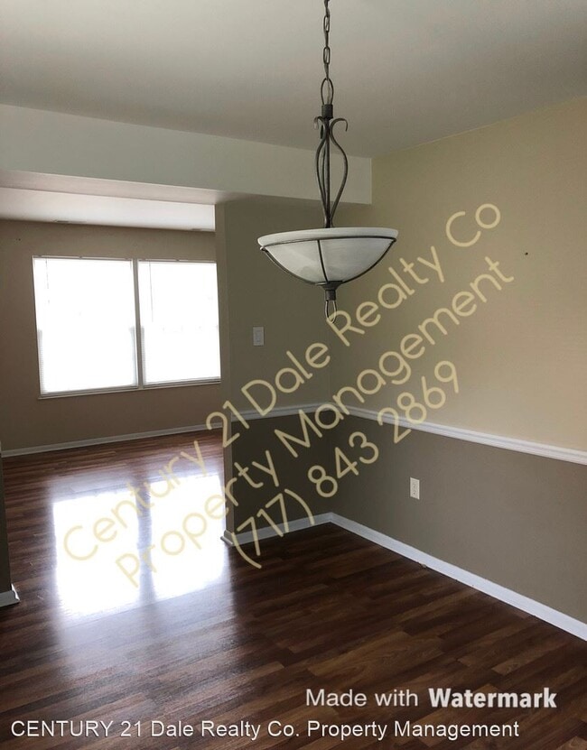 Building Photo - 2 br, 1.5 bath House - 20 Williamstown Circle