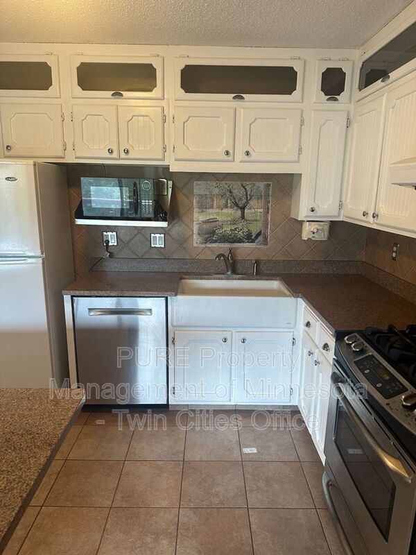 Building Photo - 4504 Cinnamon Ridge Trail