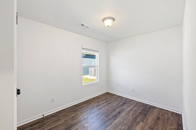 Building Photo - 523 Alex Jordan Dr.