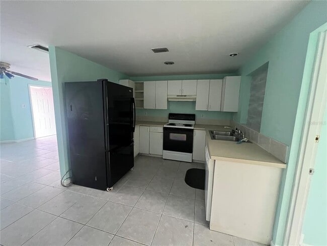 Building Photo - 394 Ferris Dr NW