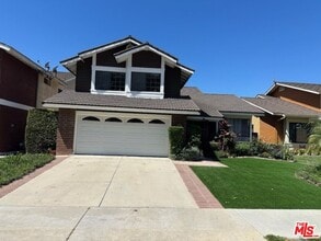 Building Photo - 6501 Bradley Pl