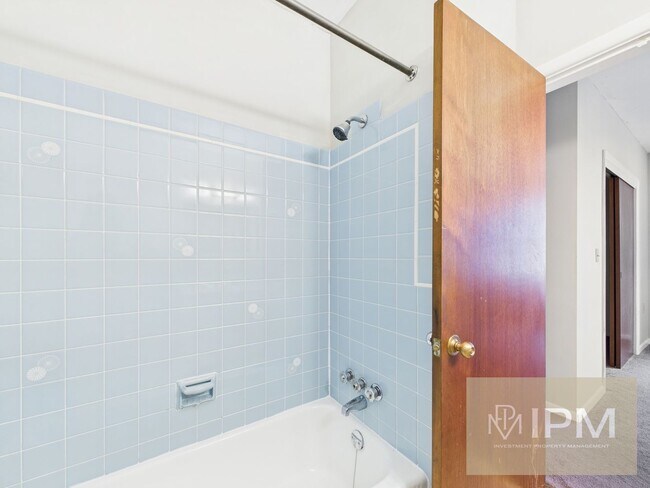 Building Photo - 45 S Main St